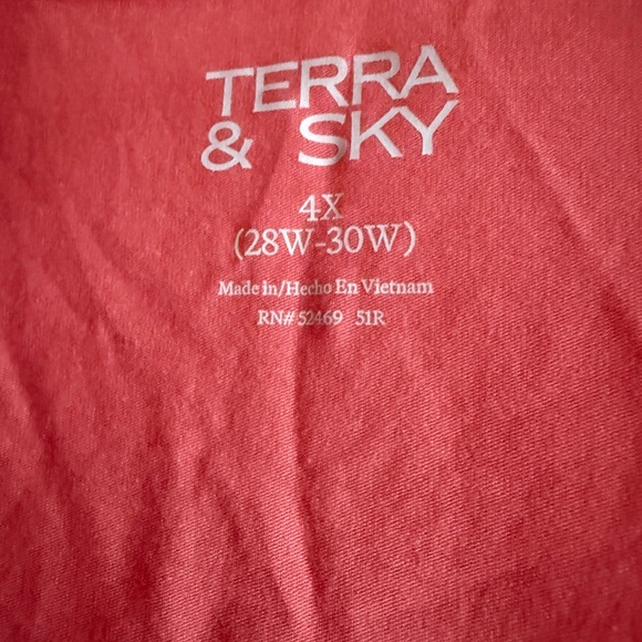 🛍️Pink Top🛍️ - Picture 4 of 4